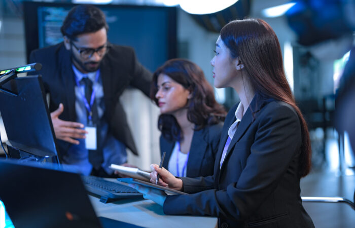 Illustration representing scalable EBITDA improvement across private equity portfolio companies using FinOps and workload consolidation.